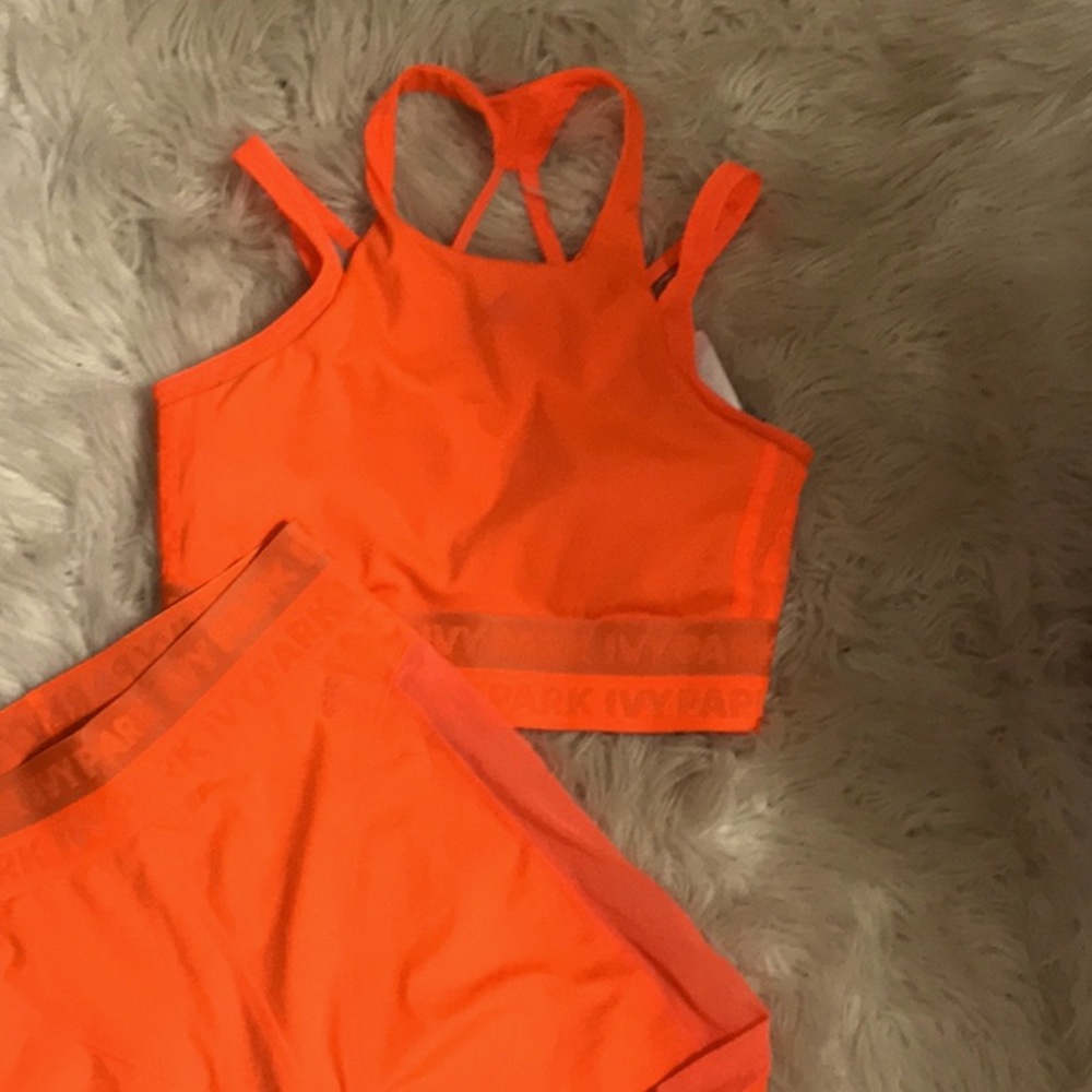 Ivy Park size Large mess sides